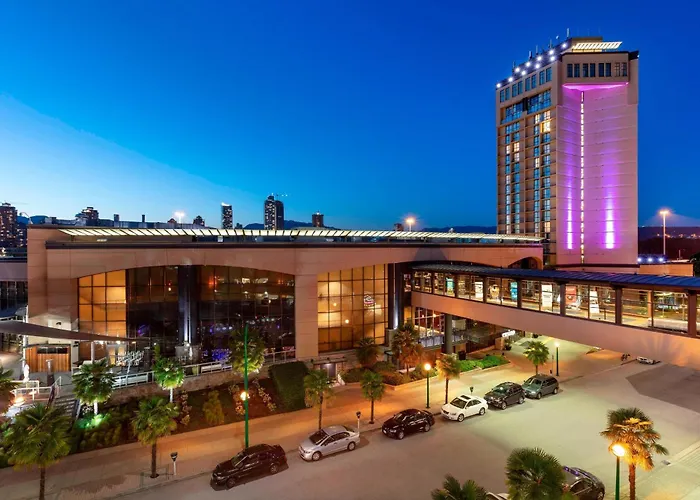 Delta Hotels By Marriott Burnaby Conference Centre